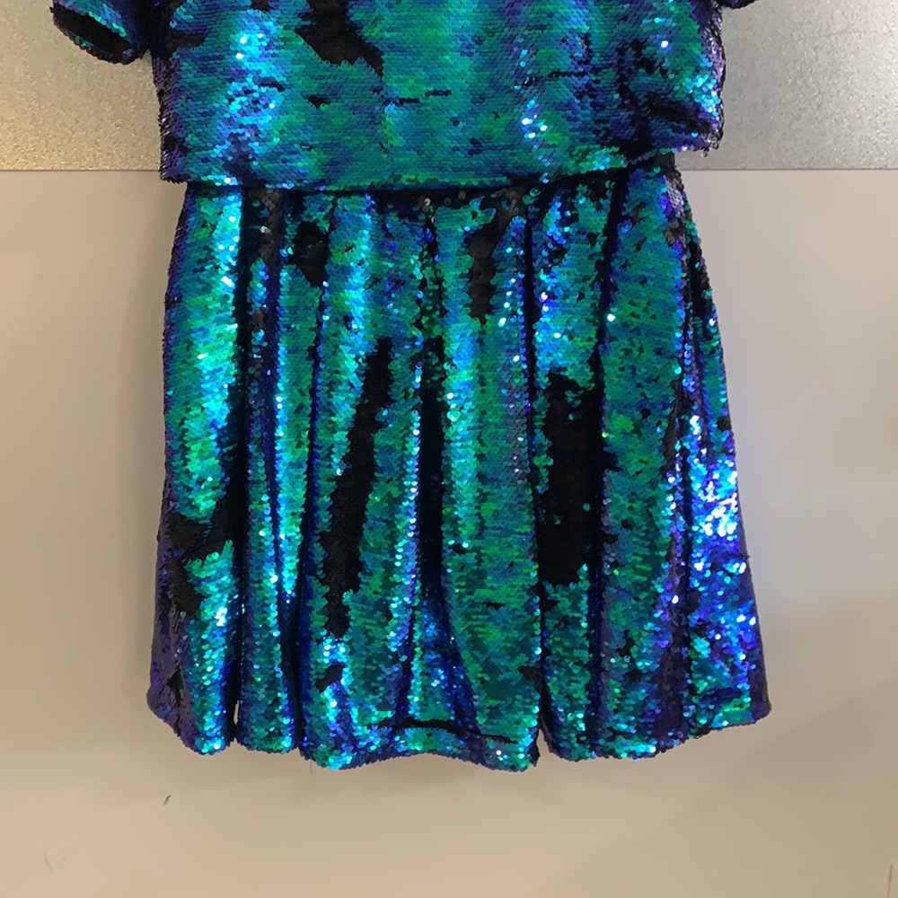 ASOS - Picture 3 of 11